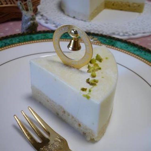 ちょっぴりヘルシーなミルキーチーズケーキ作りました！