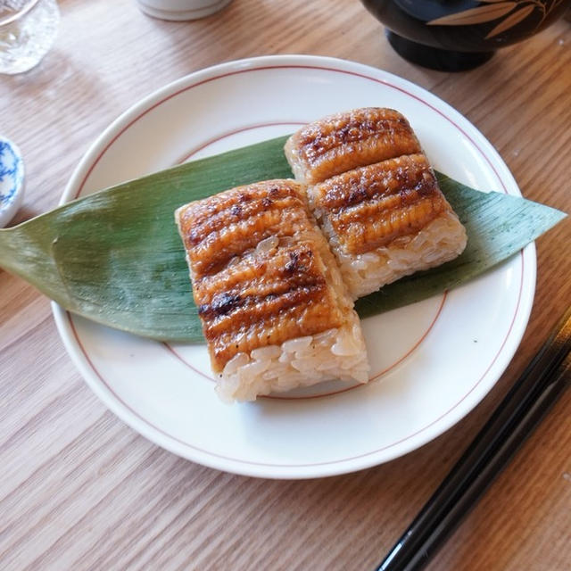 【東屋】お正月にも使える赤ラインが素敵な和食器＆うなぎおこわ盛り付けてみた　＠PR有