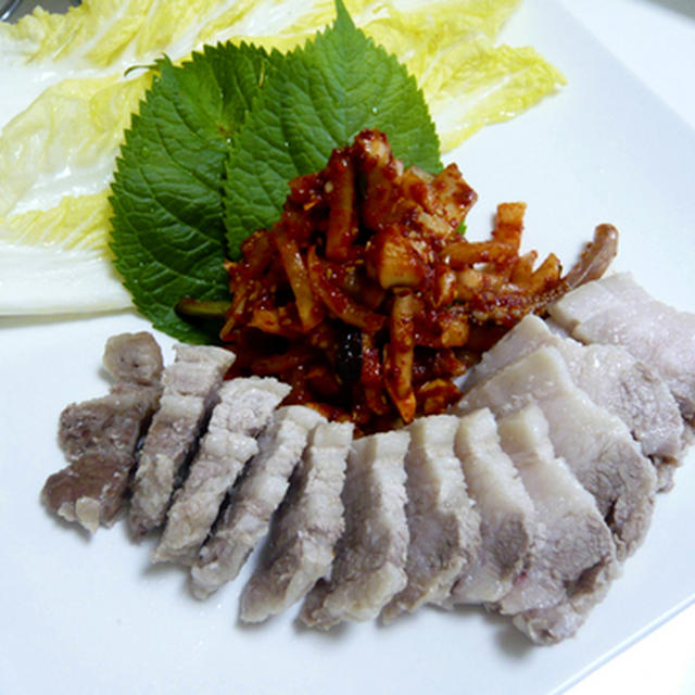 レシピ・白菜のみずみずしさと豚肉の旨味、豚肉のポッサム・ミオクスタイル
