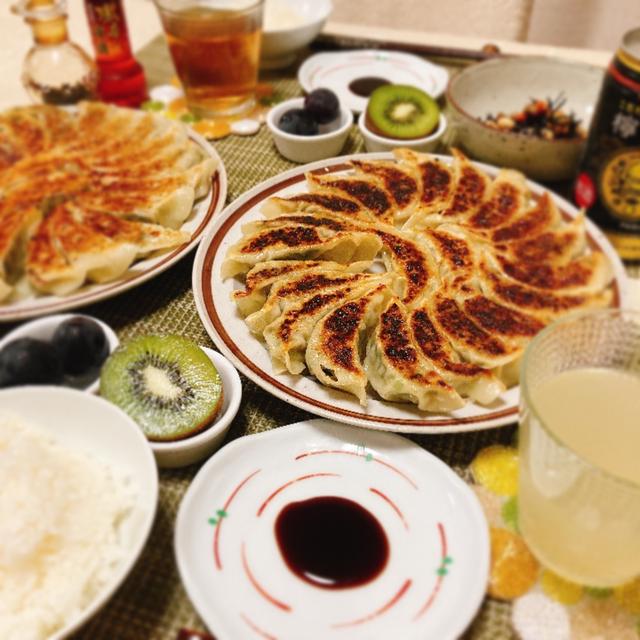 餃子の夕ご飯