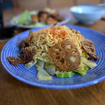 ミーゴレンとスパイスチキン