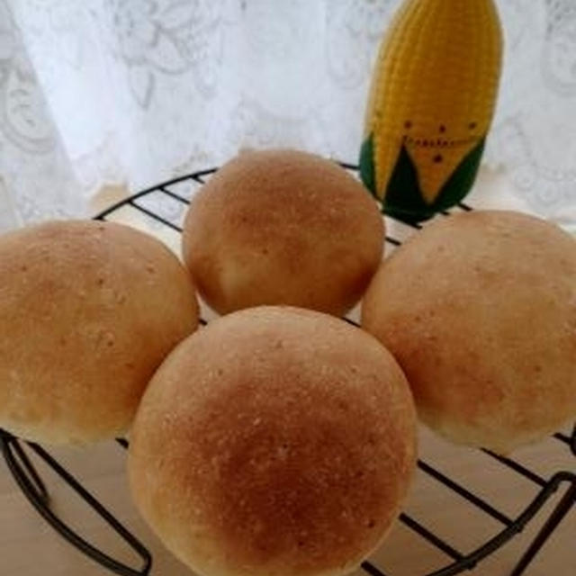 まん丸コーンパン😊