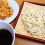 かき揚げうどん　冷と温