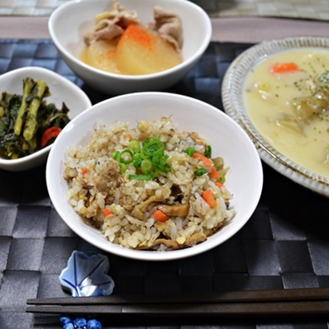 夜中に納豆を立ち食いする外人　～ 豆腐ごはん ～