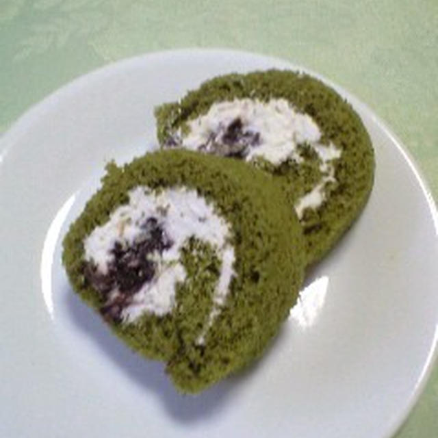 抹茶ロールケーキ