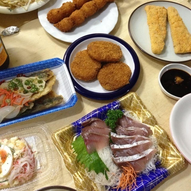 ハマチのお刺身やら揚げもんやらで晩酌