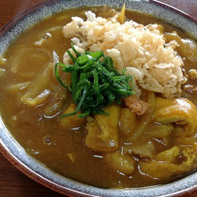 今日の朝麺は「カレーうどん」