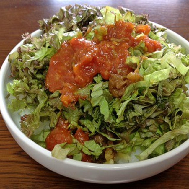 残り物処理で「タコライスチーズ野菜風」
