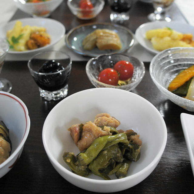 汲みあげ湯葉のカプレーゼ　醤油麹鶏としし唐の煮物　その他