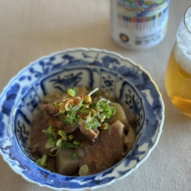 すじ肉とお好み焼き
