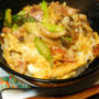 アスパラとしめじの半熟たまご丼