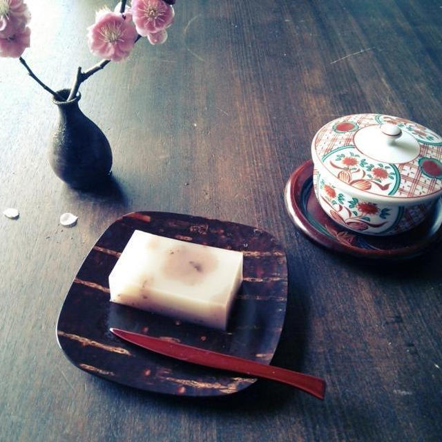 桜羊羮と今日の戦利品等々♪