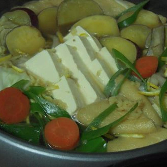 根菜の生姜鍋、根菜を焼いて食す。