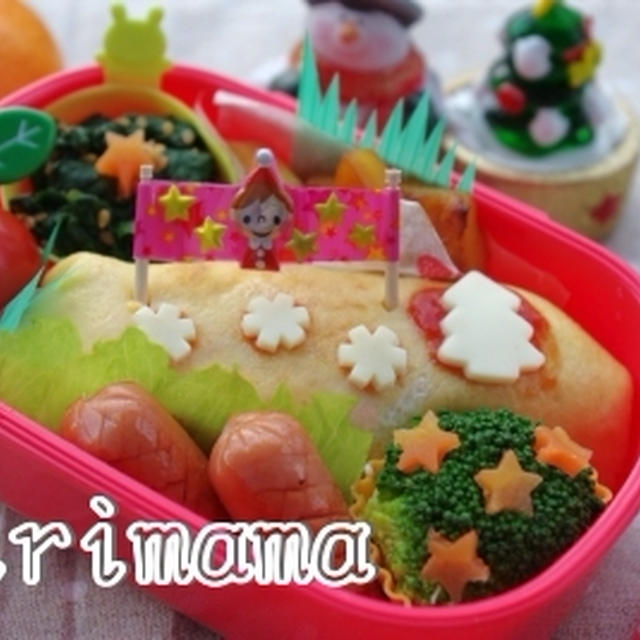 オムライスのクリスマスデコ弁当（年中女児）