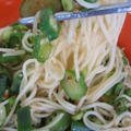 ★緑野菜のっけ素麺を韓国風ヤンニョムジャンで。 by いもさん
