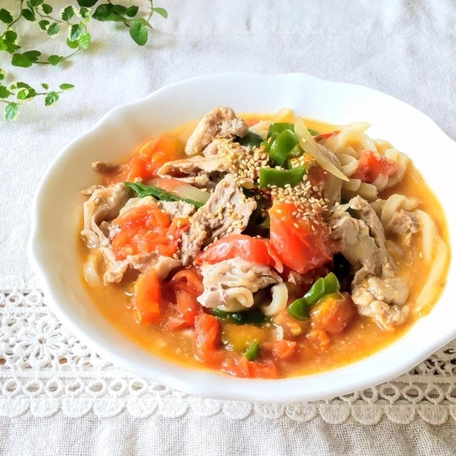 【アンチエイジング】『トマトと豚肉の味噌蒸しうどん』愛媛県産のトマトを使った美肌レシピ