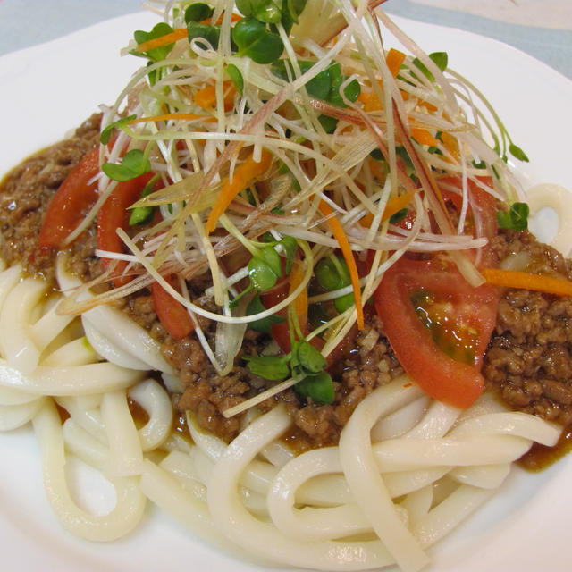 シャキシャキ野菜のジャージャーうどん