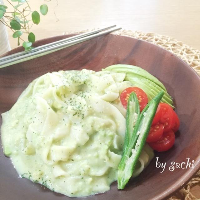 話題入り感謝♡　アボカドパクチー豆乳クリームうどん