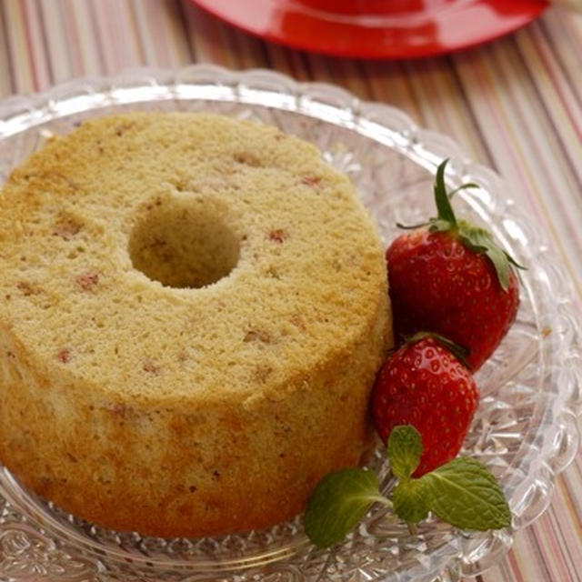 型 ダイソー シフォン ケーキ 【100均ケーキ型】ダイソー・セリアの15個！シフォン・パウンドのレシピも