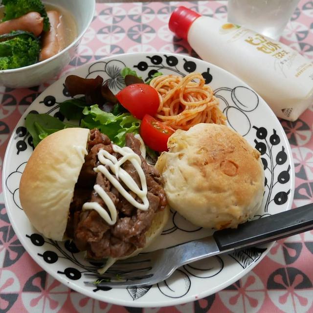 おうちパンの焼き肉バーガー