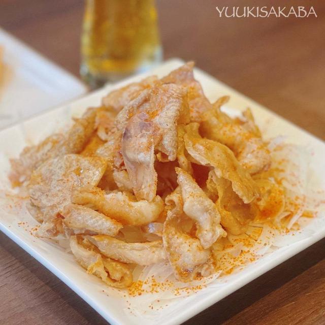 玉ねぎたっぷり！シャキシャキおいしい、やみつきおつまみ！鶏皮ポン酢