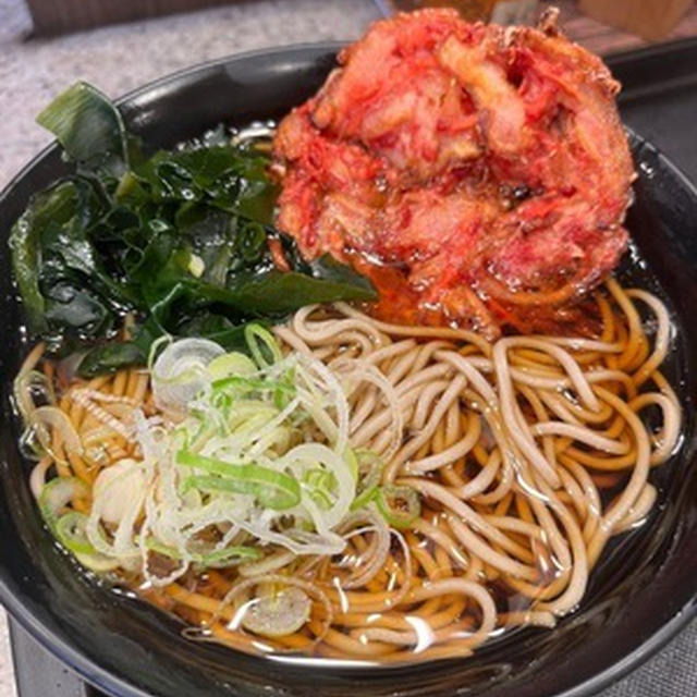 朝ごはんは富士そばで