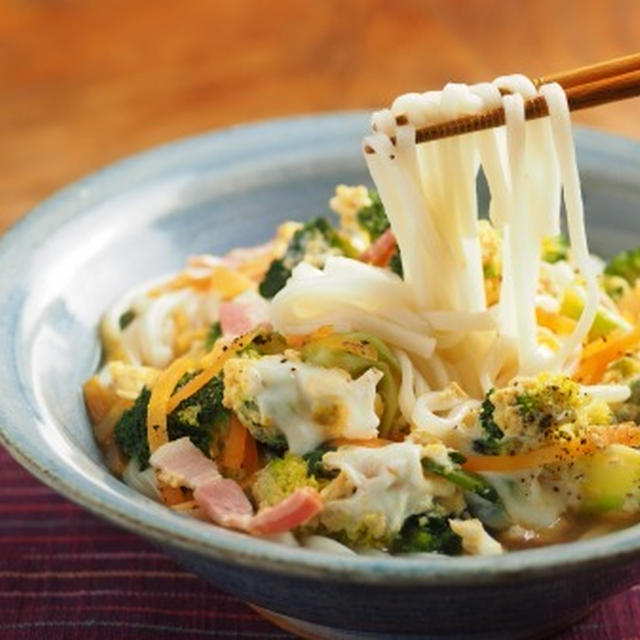 ブロッコリーのコンソメうどん