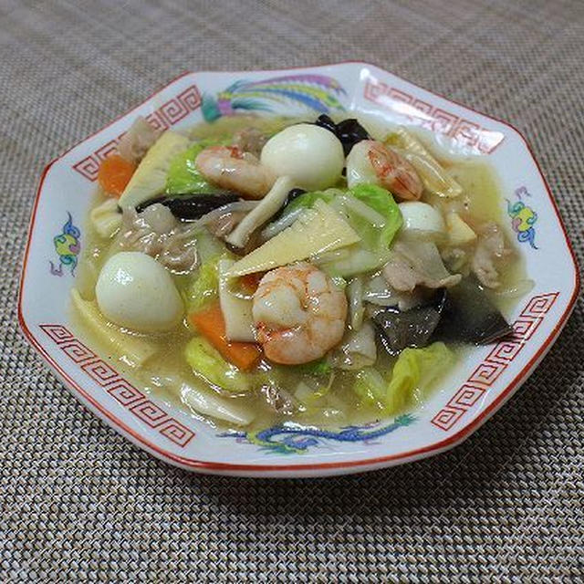 具だくさんの中華風の野菜のうま煮（八宝菜風）
