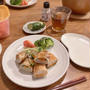 お土産の塩で各自塩むすび！　晩ごはん