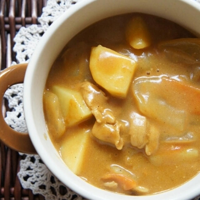 フライパンで懐かし給食カレー・フライパンで卵もバターもナシ！しっとり濃厚ホワイトガトーショコラ