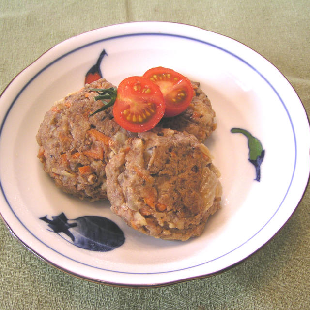 大豆とヒエの根菜のつくね・八丁味噌仕立て