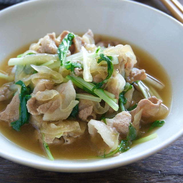たっぷりの新玉ねぎで!豚肉と新玉ねぎのさっと煮＊子どもと一緒に旬を味わう