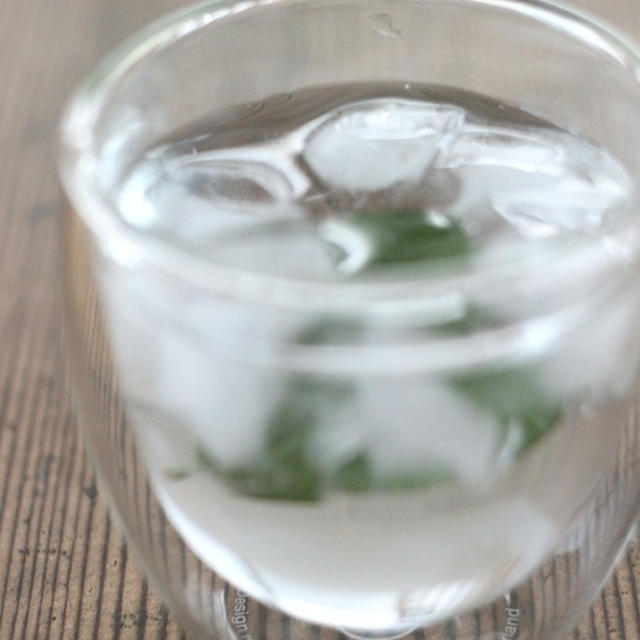 レシピブログさんの「くらしのアンテナ」に『胡麻油でサーモンの海苔和え』を掲載していただきました。
