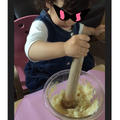 手づかみ食べレシピは、簡単でOK! 手を動かして脳も鍛える♪芋もち作り