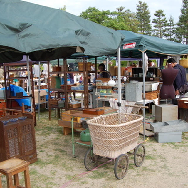pocket marche　と　ほたる鑑賞会　in けいはんな記念公園