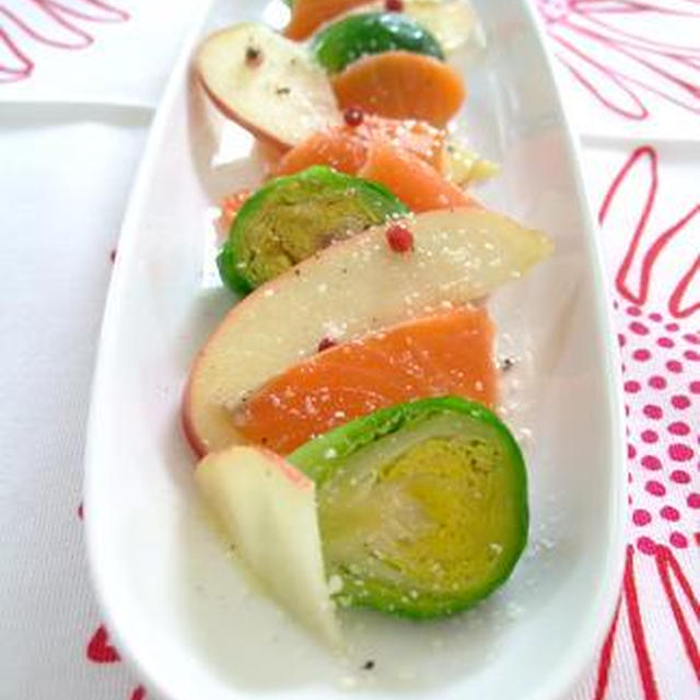 【芽キャベツとサーモン、りんごの前菜の日】