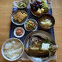 朝ごはんとお昼ごはん。