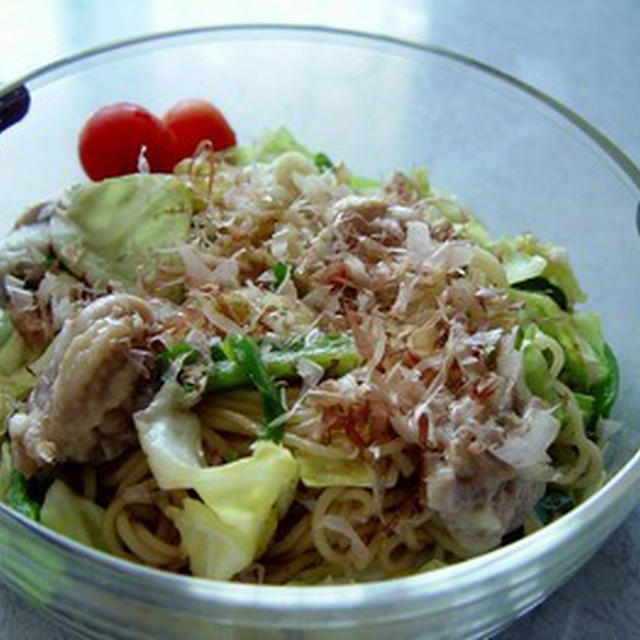 鶏肉の醤油焼きそば（電子レンジ）