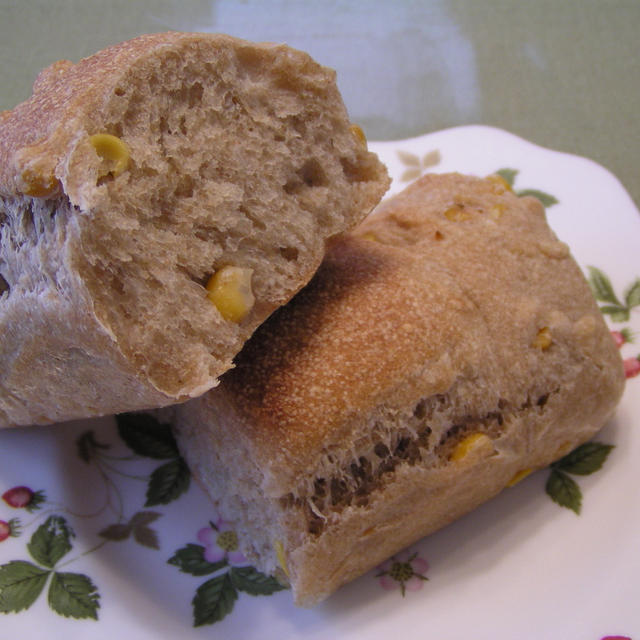 天然酒粕酵母でコーンのミニ食パン