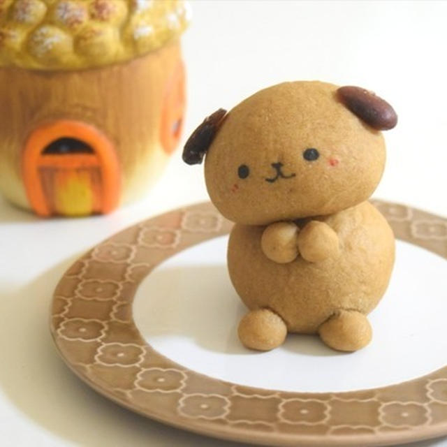 おねだりポーズのわんこパン♪黒豆パウダーとどんぐりランプ♡