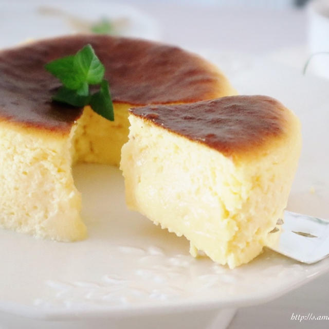 品薄なので‼︎<粉不要>材料3つde簡単♡とろける♪半熟チーズケーキ