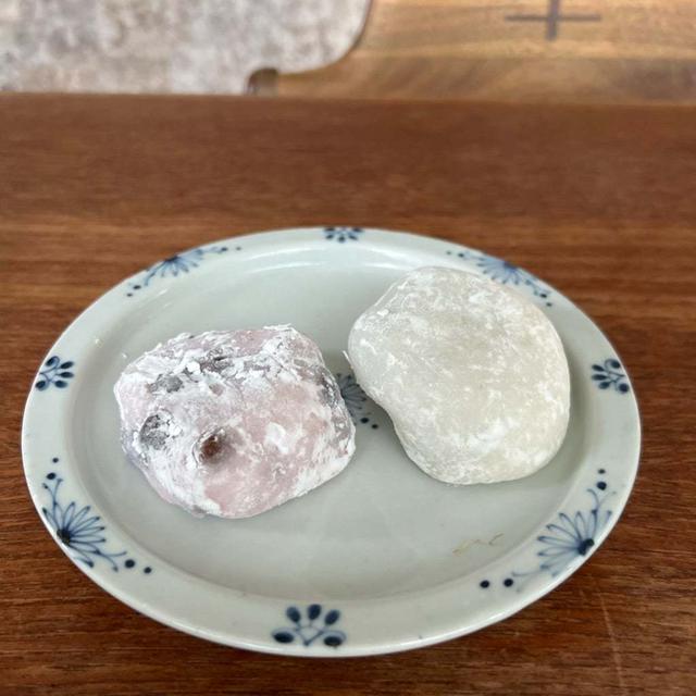 巣鴨名物「伊勢谷の塩大福」の衝撃のお味、甘みかなり控えめで、まるでおかず！に対して思う事。