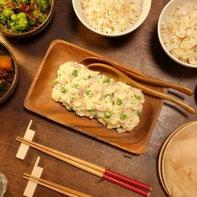 いつもの料理を和のスパイスでアレンジ～♪旬の春野菜で作る～！緑鮮やかホクホク☆グリンピースと新玉ねぎたっぷり！！！新じゃがジンジャーポテトサラダ　-Recipe No.1608-　【Japanese】