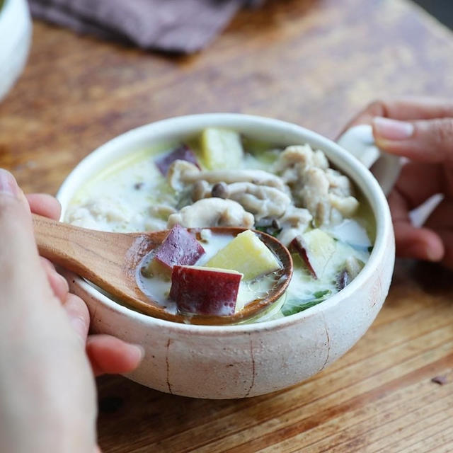 寒い日にほっこり。さつまいもと鶏肉のミルクスープ