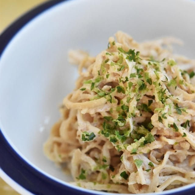 レンジ調理なので時短♪切り干し大根とえのきのごま味噌サラダ