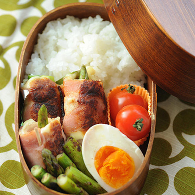 Bento aux asperges bacon et photos de sakura