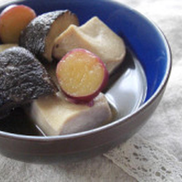 高野豆腐とさつまいもと椎茸の煮物