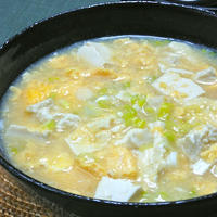 白だしで簡単〜あと一品ほしいときのおかずスープ！豆腐と卵のとろとろ煮。