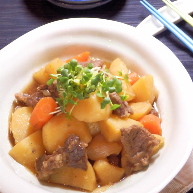 ココナッツオイルで肉じゃが