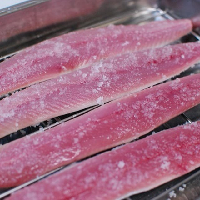 ☆　秋刀魚の棒寿司＆秋刀魚の炊込みご飯　☆